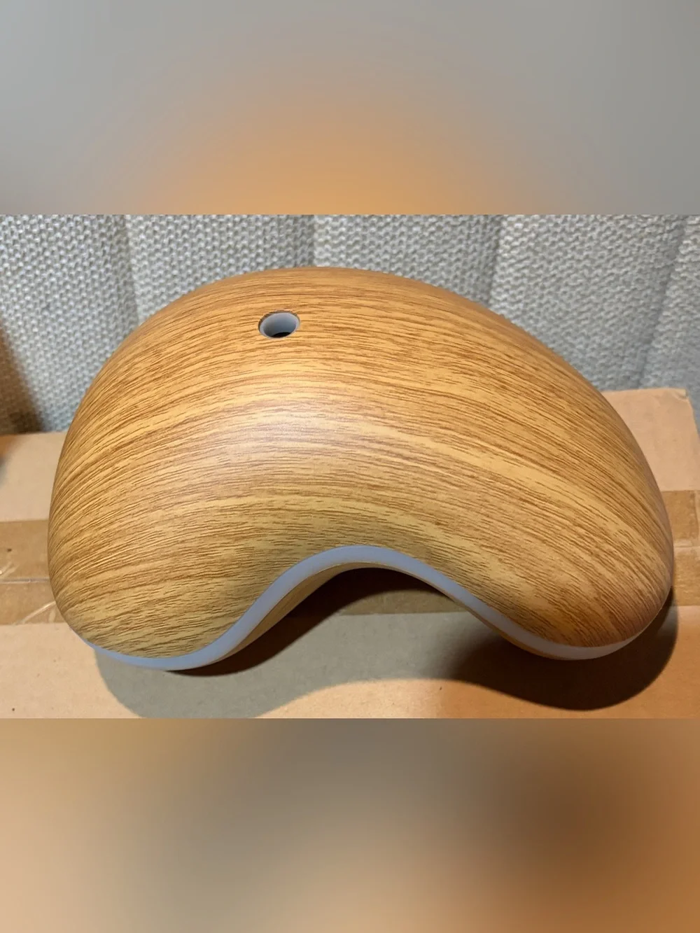 GX Diffuser GX-14K Cashew Nut Shape Aroma Diffuser, Light Wood Grain, Electric